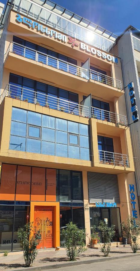 Blossom Hotel Batumi Exterior foto