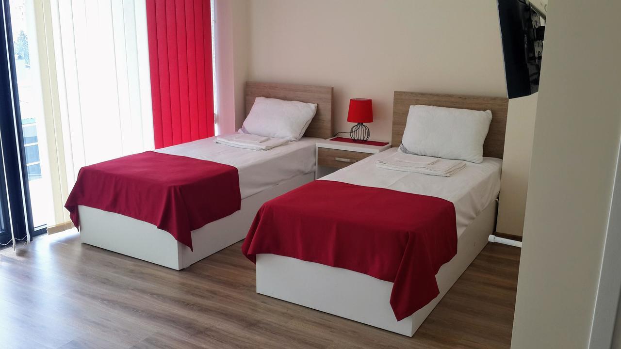 Blossom Hotel Batumi Exterior foto
