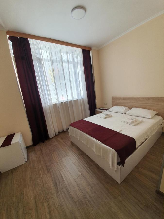 Blossom Hotel Batumi Exterior foto